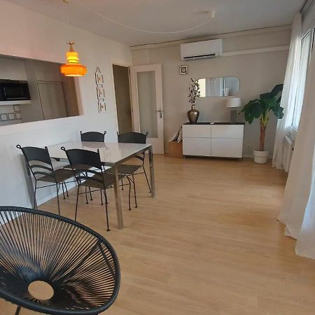 1ª Linea Reformado Y Frente Al Puerto Deportivo Firmamos Contrato Si El Cliente Lo Solicita Aunque Es Necesario Hacer La Reserva Para Poder Comunicarse Hospitalet De L'Infant Εξωτερικό φωτογραφία